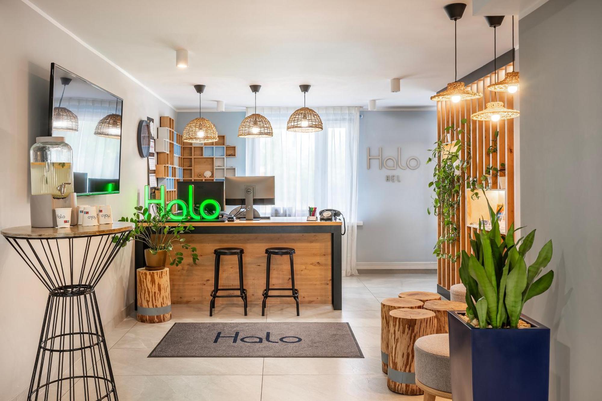 Halo Hel Hotel Exterior photo